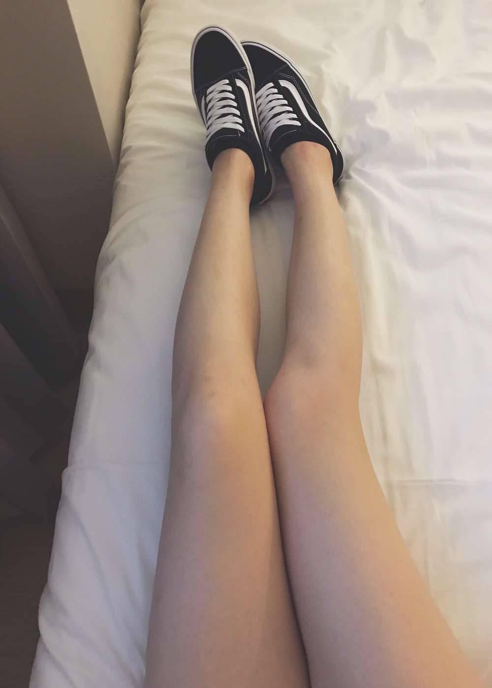 不要穿鞋上床