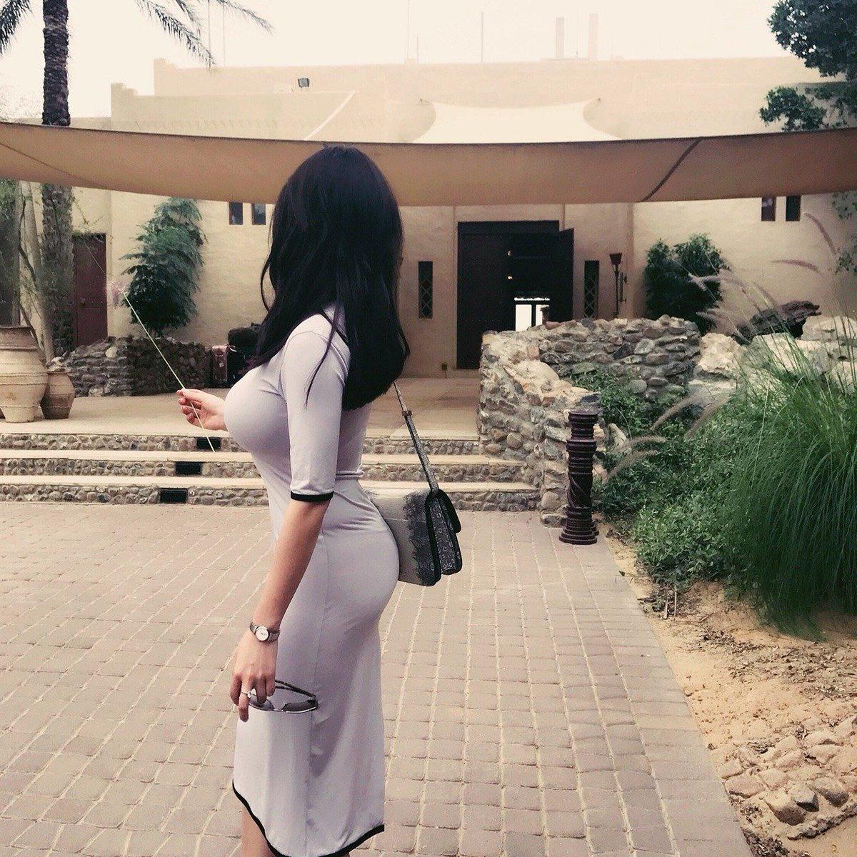 手里拿的什么